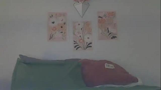 Image 8 of courtscutekitty Stream on Chaturbate on 4 months ago