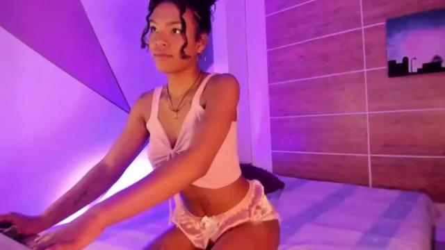 Thumbnail 2, cowmtry_27's Stream at Chaturbate, 17 months ago