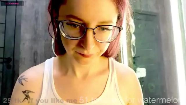 Image 6 of coy_girl_ Stream on Chaturbate on 3 months ago