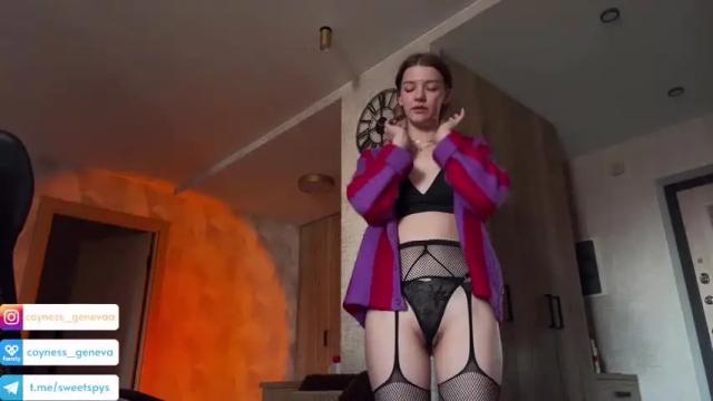 Image 11 of coyness_geneva Stream on Chaturbate on 14 months ago