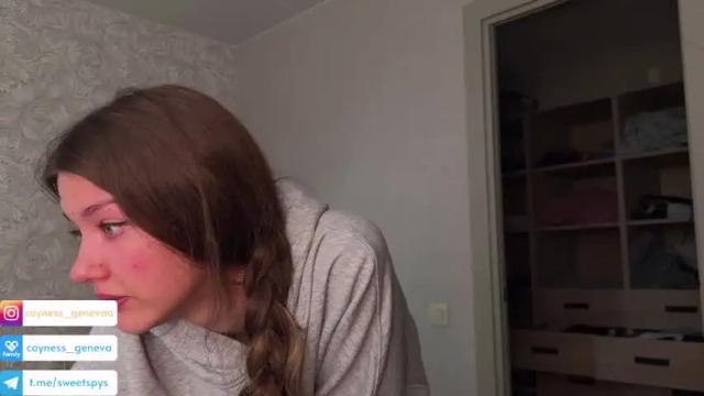 Image 8 of coyness_geneva Stream on Chaturbate on 14 months ago