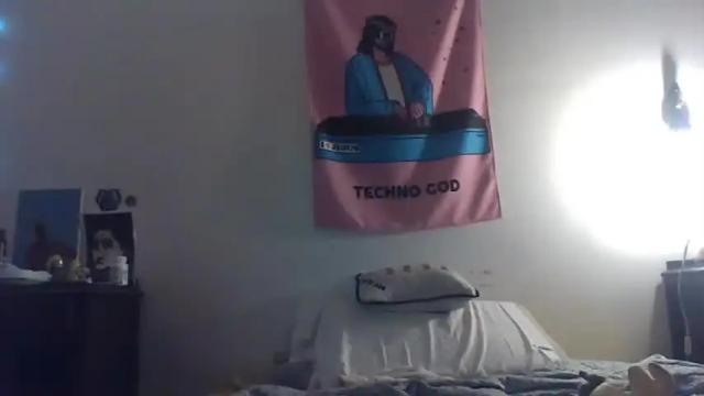 Image 2 of cr1st4lxxx Stream on Chaturbate on 18 months ago