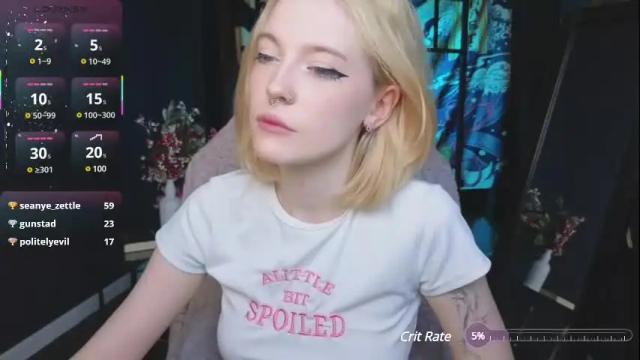 Image 7 of crackling_tati Stream on Chaturbate on 1 month ago