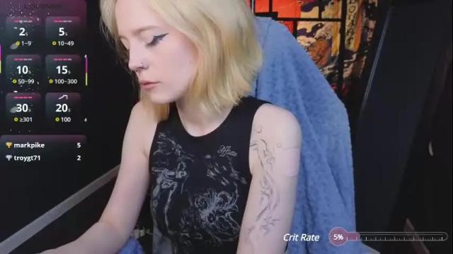 Image 12 of crackling_tati Stream on Chaturbate on 27 days ago