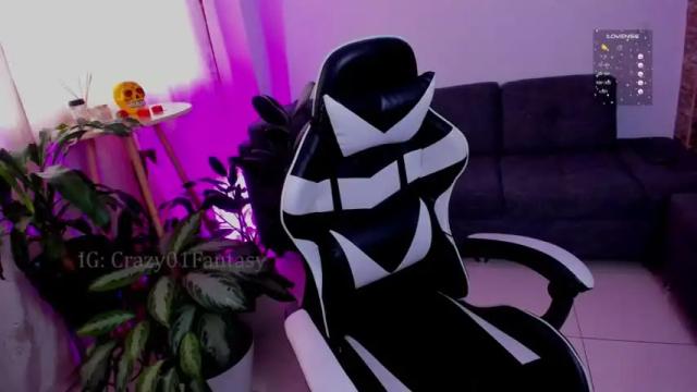 Image 7 of crazy01fantasy Stream on Chaturbate on 13 months ago