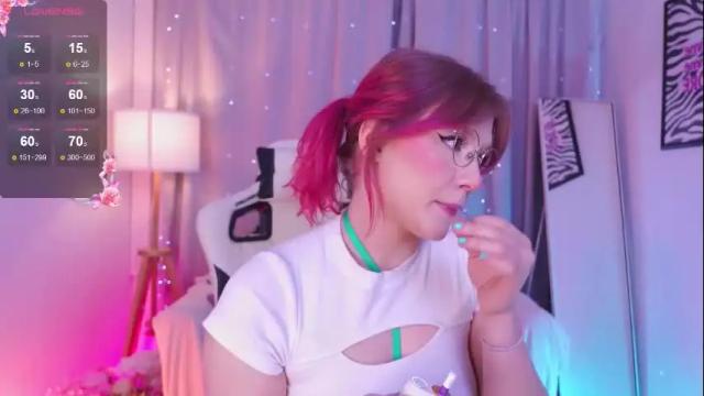 Image 3 of crazy__wine Stream on Chaturbate on 1 month ago