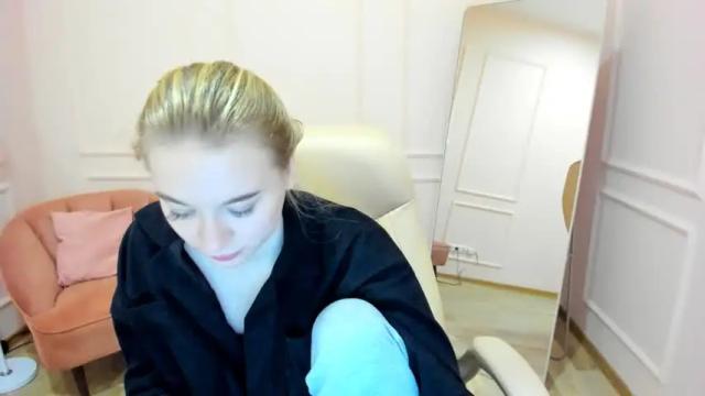 Image 6 of crazy_alisha Stream on Chaturbate on 20 months ago