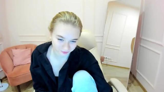 Image 7 of crazy_alisha Stream on Chaturbate on 20 months ago