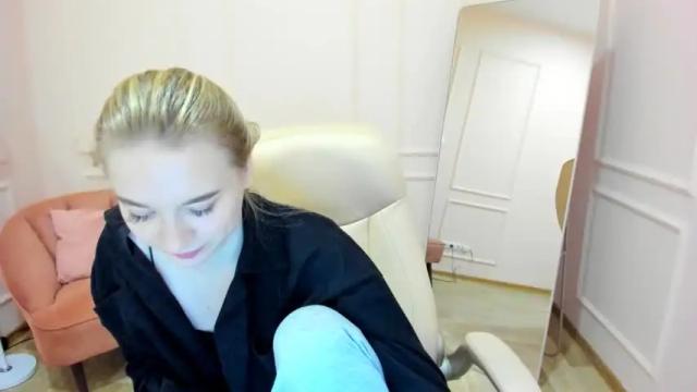Image 8 of crazy_alisha Stream on Chaturbate on 20 months ago
