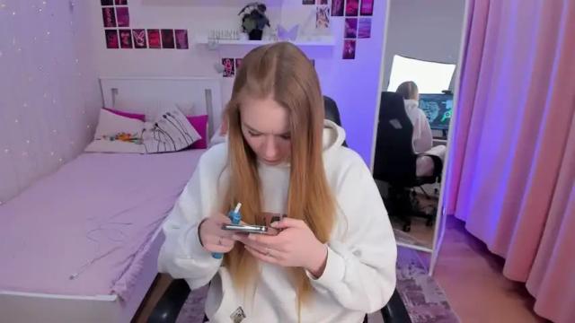 Image 3 of crazy_alisha Stream on Chaturbate on 13 months ago