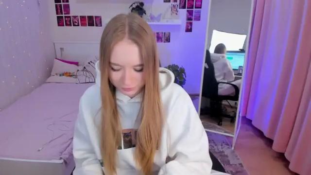 Image 4 of crazy_alisha Stream on Chaturbate on 13 months ago