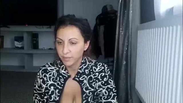 Image 11 of crazybrenda89 Stream on Chaturbate on 1 month ago