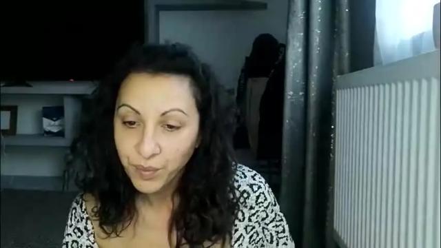 Image 2 of crazybrenda89 Stream on Chaturbate on 20 days ago