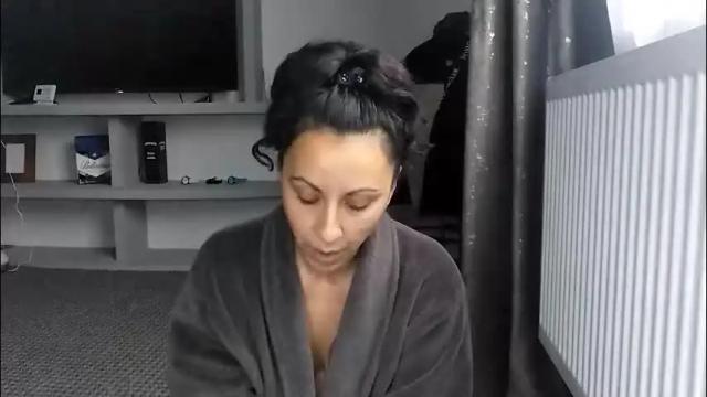 Image 6 of crazybrenda89 Stream on Chaturbate on 15 days ago