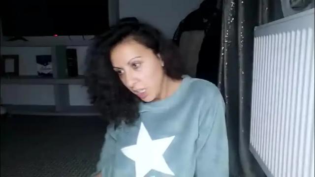 Image 6 of crazybrenda89 Stream on Chaturbate on 13 days ago