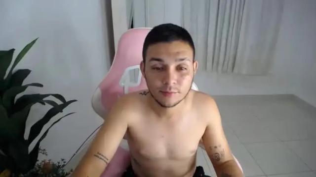 Image 2 of crazybubble18 Stream on Chaturbate on 22 months ago