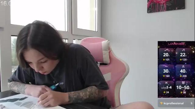 Image 10 of crazycouple1993 Stream on Chaturbate on 27 days ago