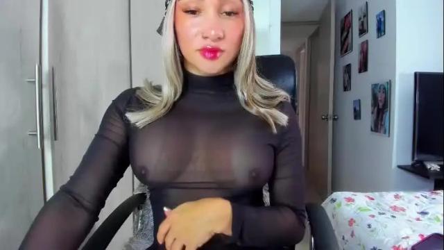 Image 3 of crazydollforsex Stream on Chaturbate on 27 days ago