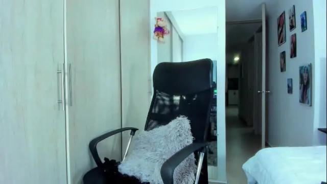 Image 2 of crazydollforsex Stream on Chaturbate on 1 month ago