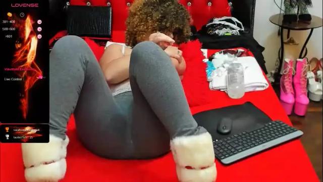 Image 7 of crazzy_pussy Stream on Chaturbate on 25 days ago