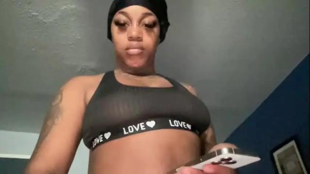 Thumbnail 1, creame_sensation's Stream at Chaturbate, 1 month ago