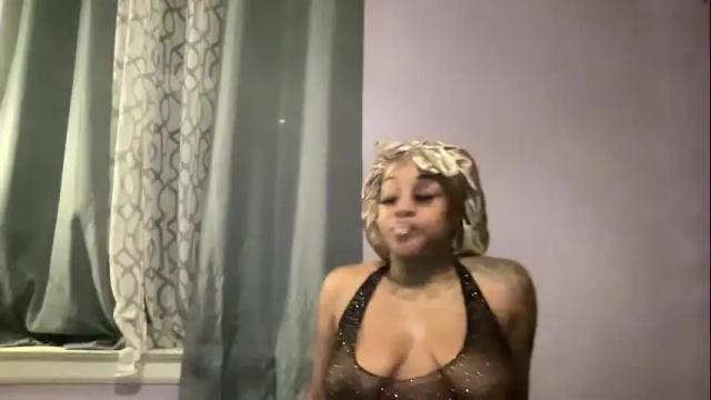 Image 10 of creame_sensation Stream on Chaturbate on 24 days ago