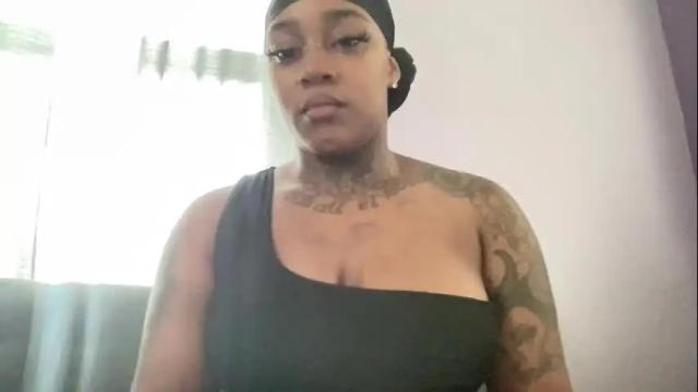 Image 2 of creame_sensation Stream on Chaturbate on 1 month ago