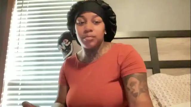 Image 3 of creame_sensation Stream on Chaturbate on 2 days ago