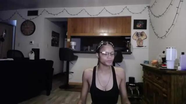 Image 4 of creamycancer Stream on Chaturbate on 20 months ago