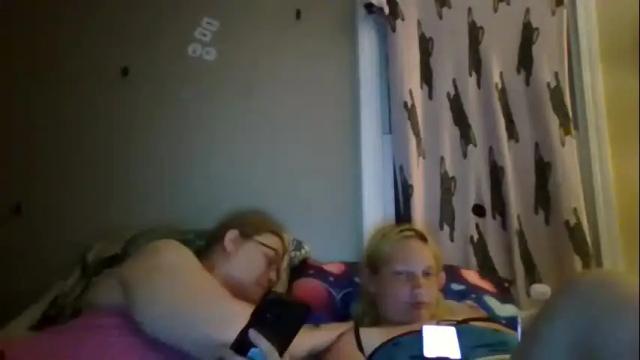 Image 4 of creamymadona Stream on Chaturbate on 17 days ago