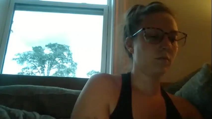 creamymilfcookies Chaturbate