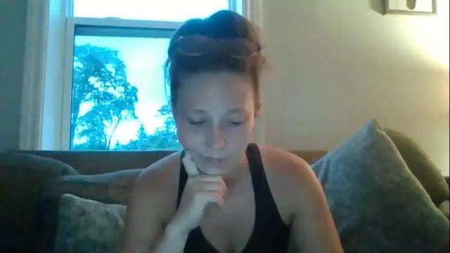 Image 3 of creamymilfcookies Stream on Chaturbate on 27 days ago