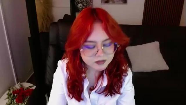 Image 2 of crimson_tati Stream on Chaturbate on 1 month ago