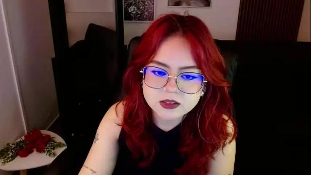 Image 11 of crimson_tati Stream on Chaturbate on 16 days ago