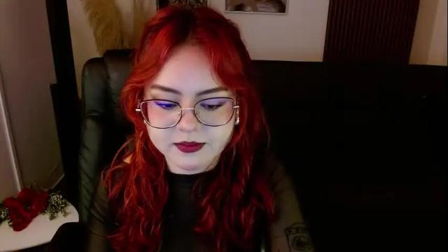 Image 2 of crimson_tati Stream on Chaturbate on 4 days ago