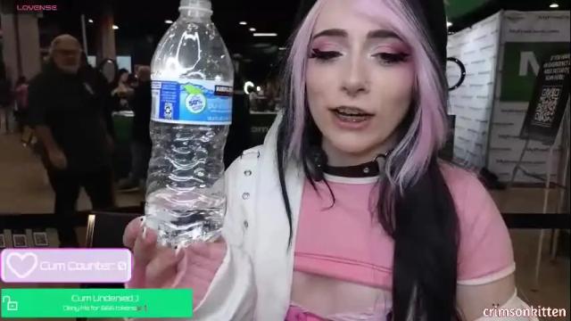 Image 11 of crimsonkitten Stream on Chaturbate on 27 days ago