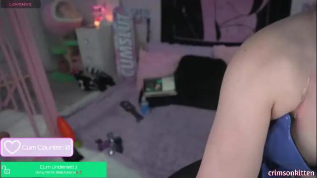 Image 2 of crimsonkitten Stream on Chaturbate on 2 months ago