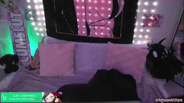 Image 11 of crimsonkitten Stream on Chaturbate on 1 month ago