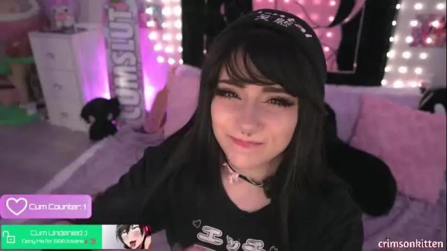 Image 2 of crimsonkitten Stream on Chaturbate on 1 month ago