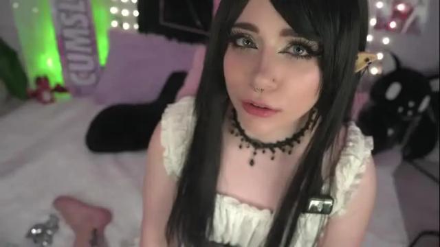 Image 8 of crimsonkitten Stream on Chaturbate on 27 days ago