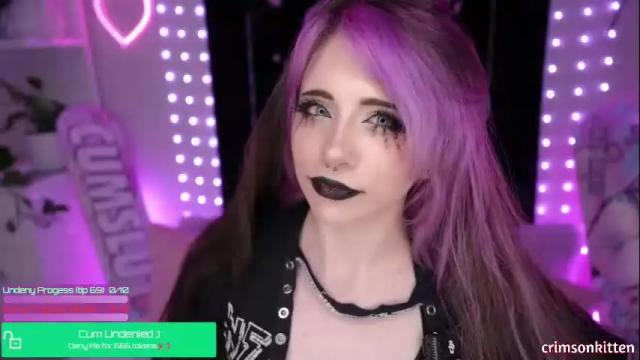 Image 2 of crimsonkitten Stream on Chaturbate on 4 months ago