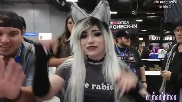 Image 3 of crimsonkitten Stream on Chaturbate on 2 months ago