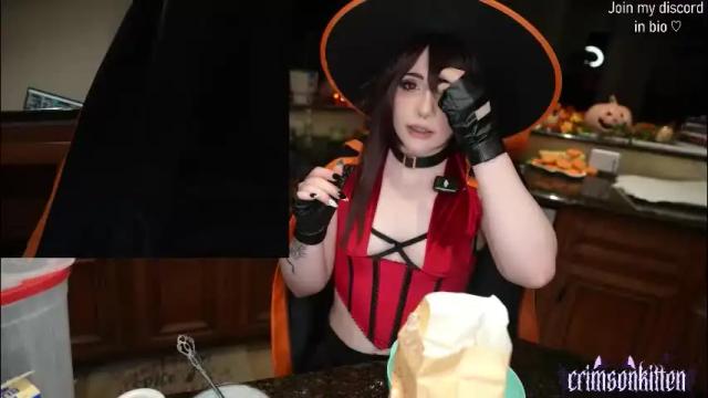 Image 8 of crimsonkitten Stream on Chaturbate on 2 months ago