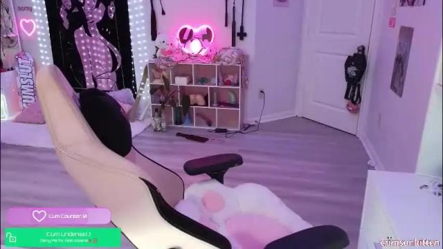 Image 3 of crimsonkitten Stream on Chaturbate on 2 months ago