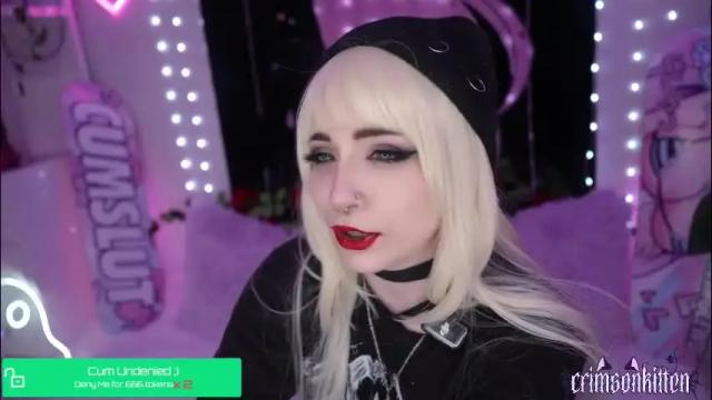 Image 7 of crimsonkitten Stream on Chaturbate on 1 month ago