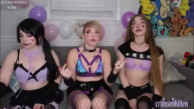 Image 10 of crimsonkitten Stream on Chaturbate on 1 month ago