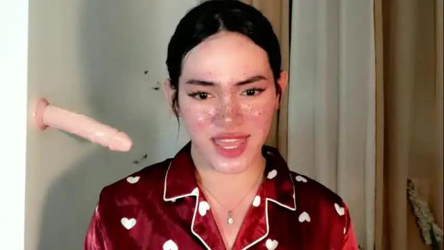 Image 3 of cris_slut08 Stream on Chaturbate on 14 days ago