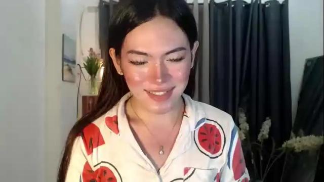 Image 2 of cris_slut08 Stream on Chaturbate on 5 months ago