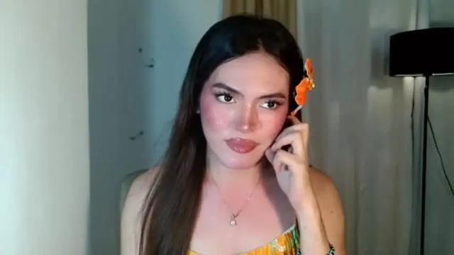 Image 3 of cris_slut08 Stream on Chaturbate on 5 months ago