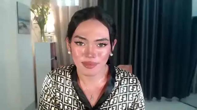 Image 4 of cris_slut08 Stream on Chaturbate on 2 months ago